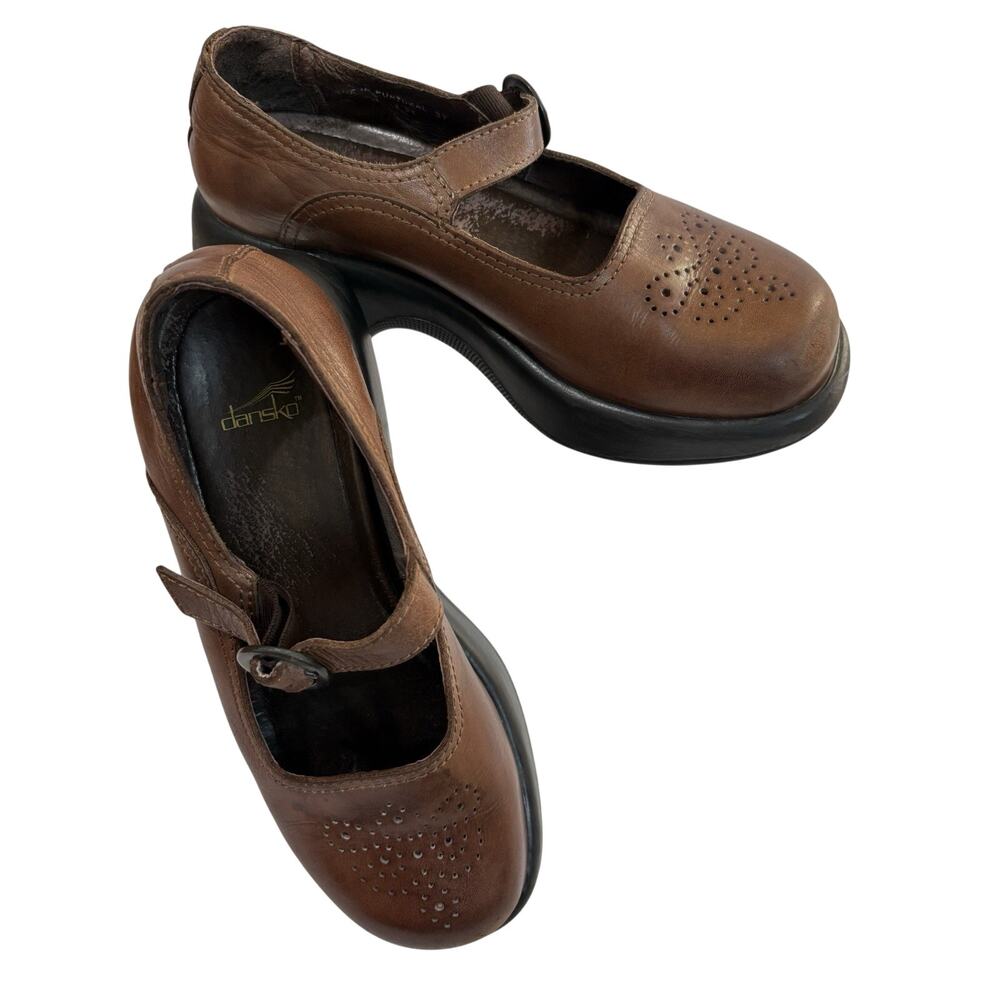 DANSKO Womens Brown Leather Mary Jane Style Sz 37/7 US Cut Out Design On Toe